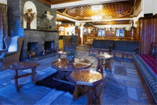 Hotel Bitouni メツォヴォ エクステリア 写真